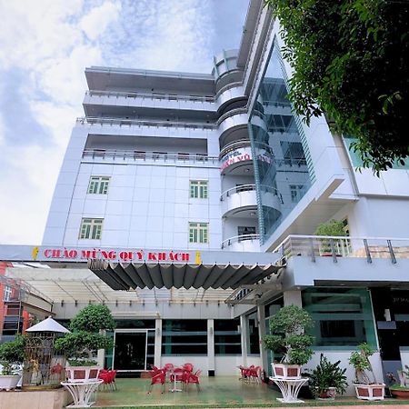 Tuan Vu Hotel Buon Ko Sir Bagian luar foto