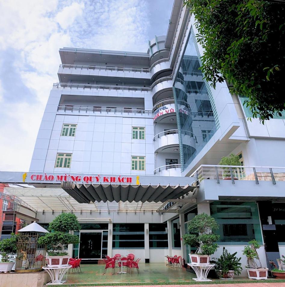Tuan Vu Hotel Buon Ko Sir Bagian luar foto